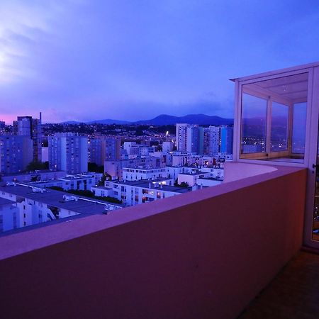Appartement Rooftop 8 personnes grande terrasse avec parking Quartier Aéroport Niza Exterior foto