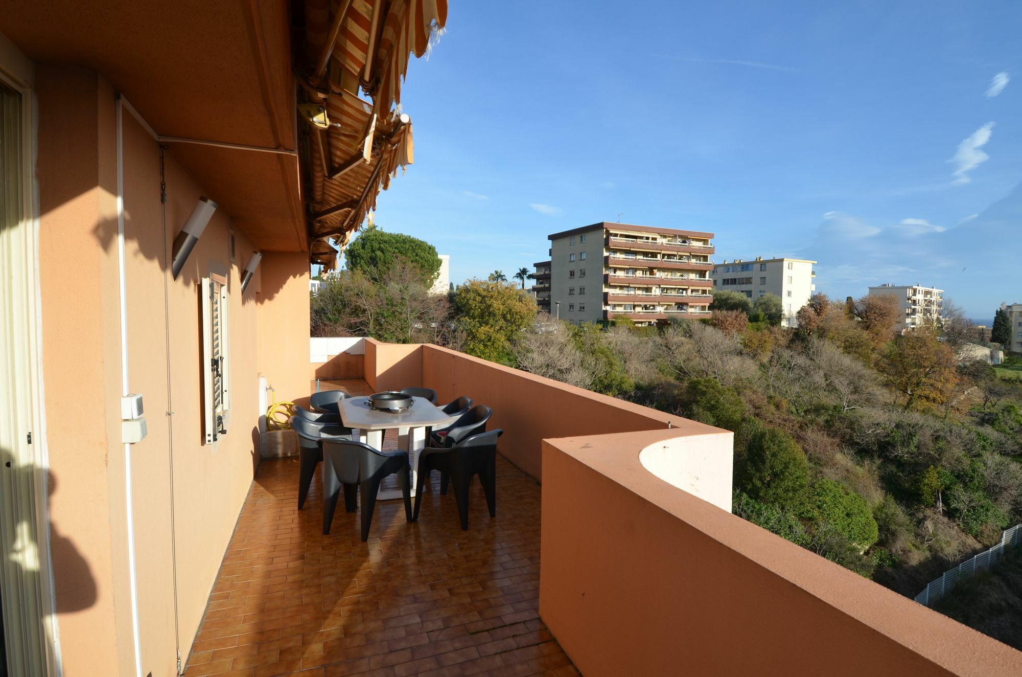 Appartement Rooftop 8 personnes grande terrasse avec parking Quartier Aéroport Niza Exterior foto